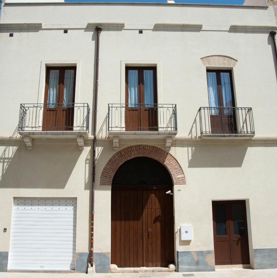 Apartamento Cortile Bassi 185 Trapani Exterior foto